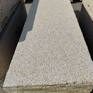 唐山 黄金麻花岗岩荔枝面毛板，半成品