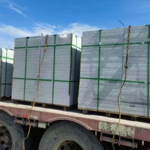 唐山 芝麻白花岗岩地铺石装车日常