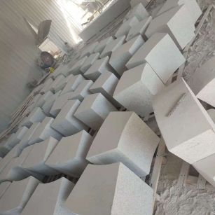 唐山 白麻花岗岩异形坐凳