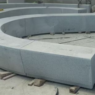 唐山 芝麻白花岗岩光面弧形坐凳