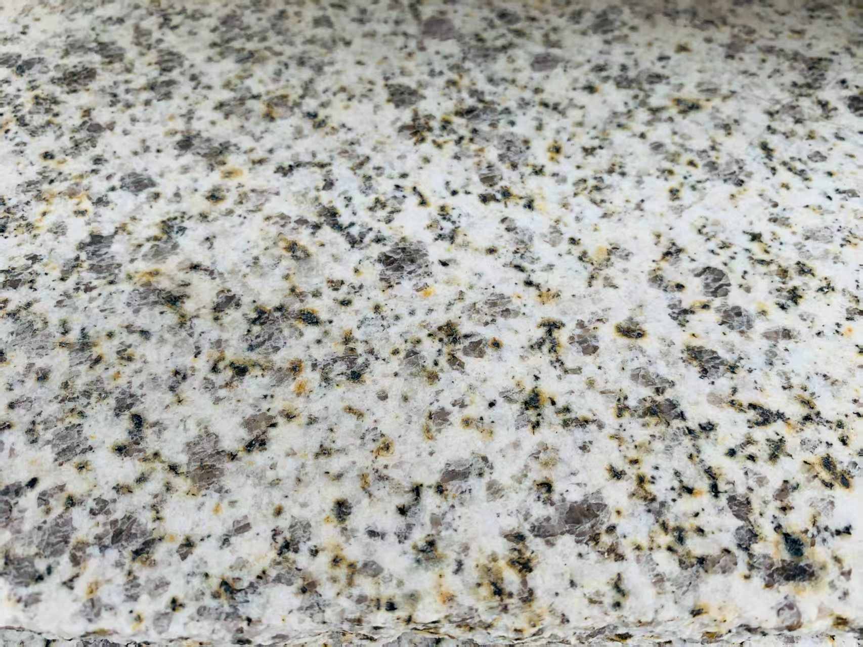 唐山 黄金麻花岗岩石材浅黄光面