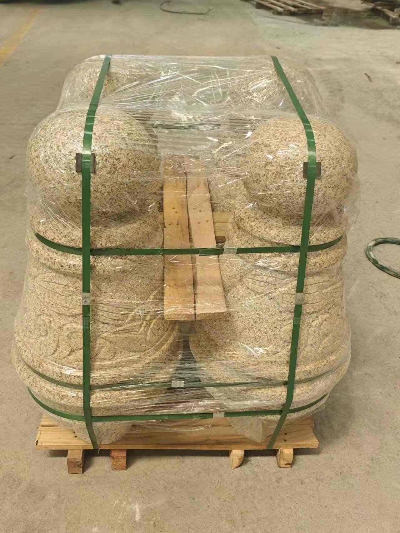 唐山 黄金麻异形定制雕花——棒棒糖挡车柱