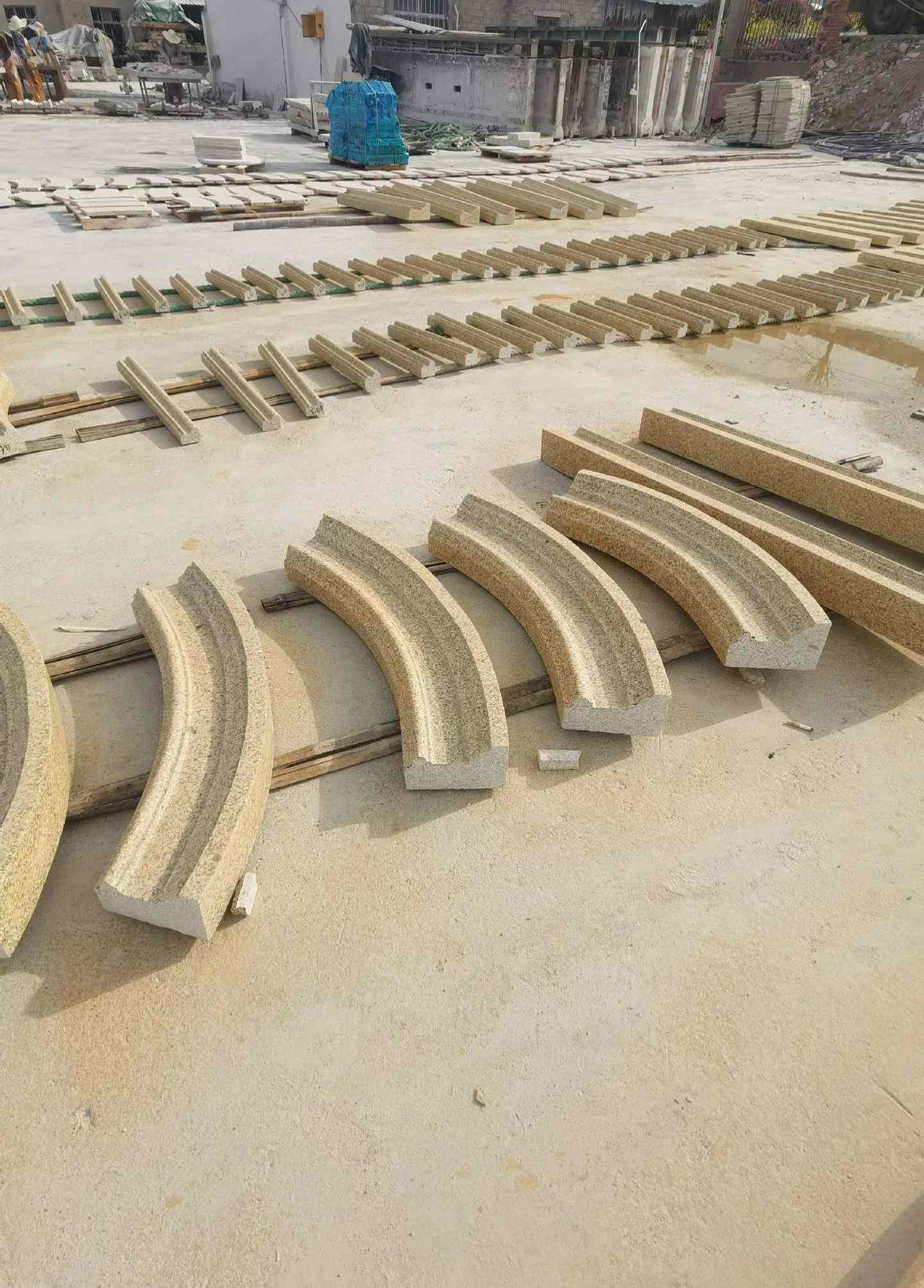 唐山 黄金麻花岗岩别墅线条