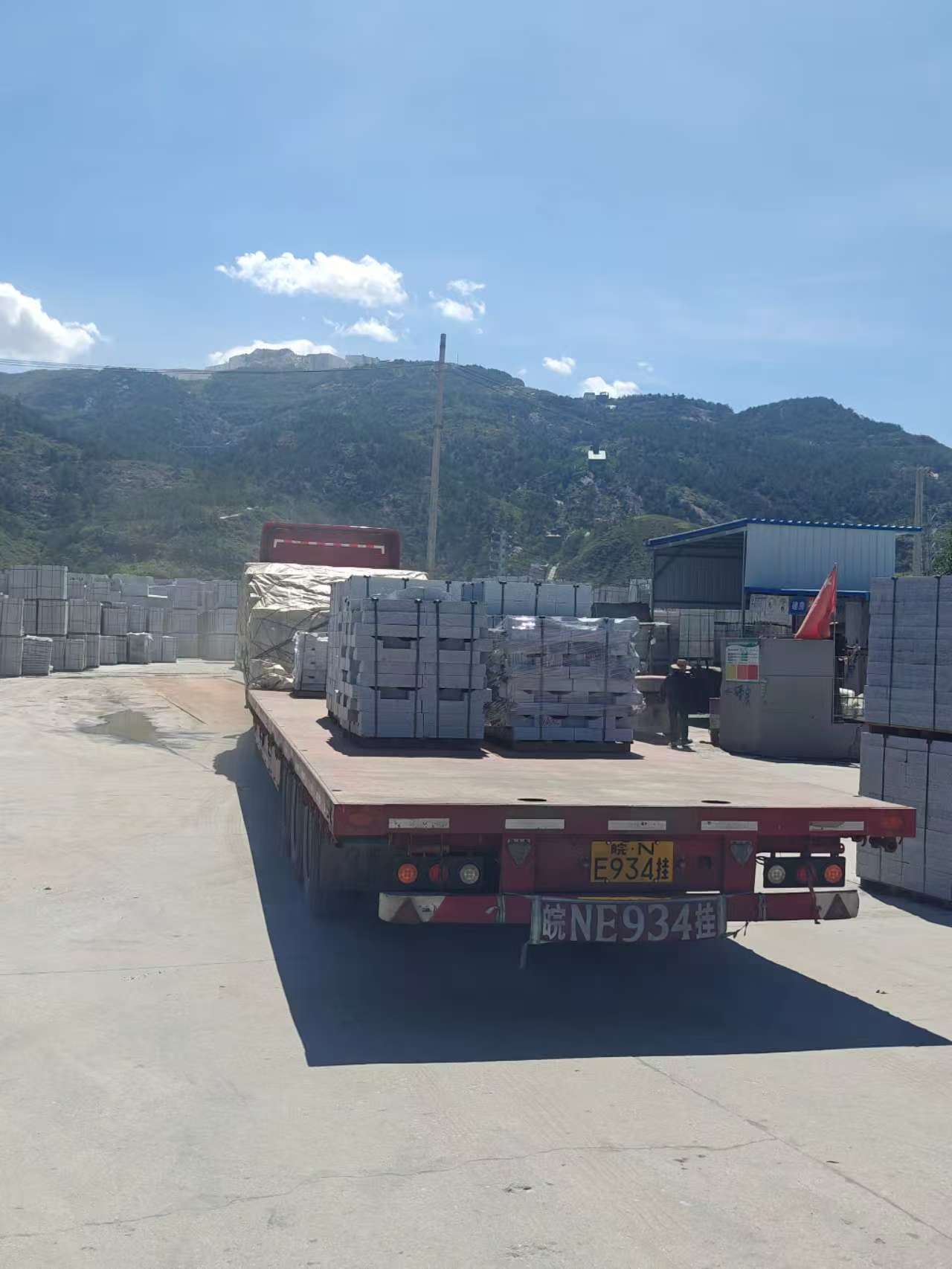 唐山 芝麻白仿形路沿石，直形路沿石