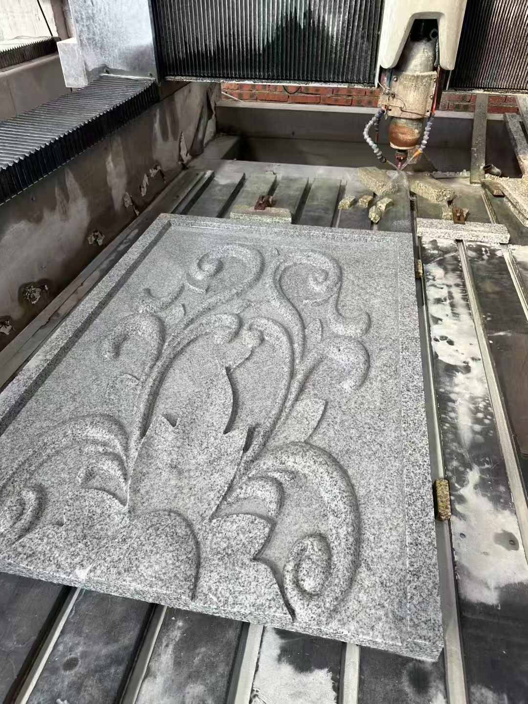 唐山 白麻别墅干挂雕花板