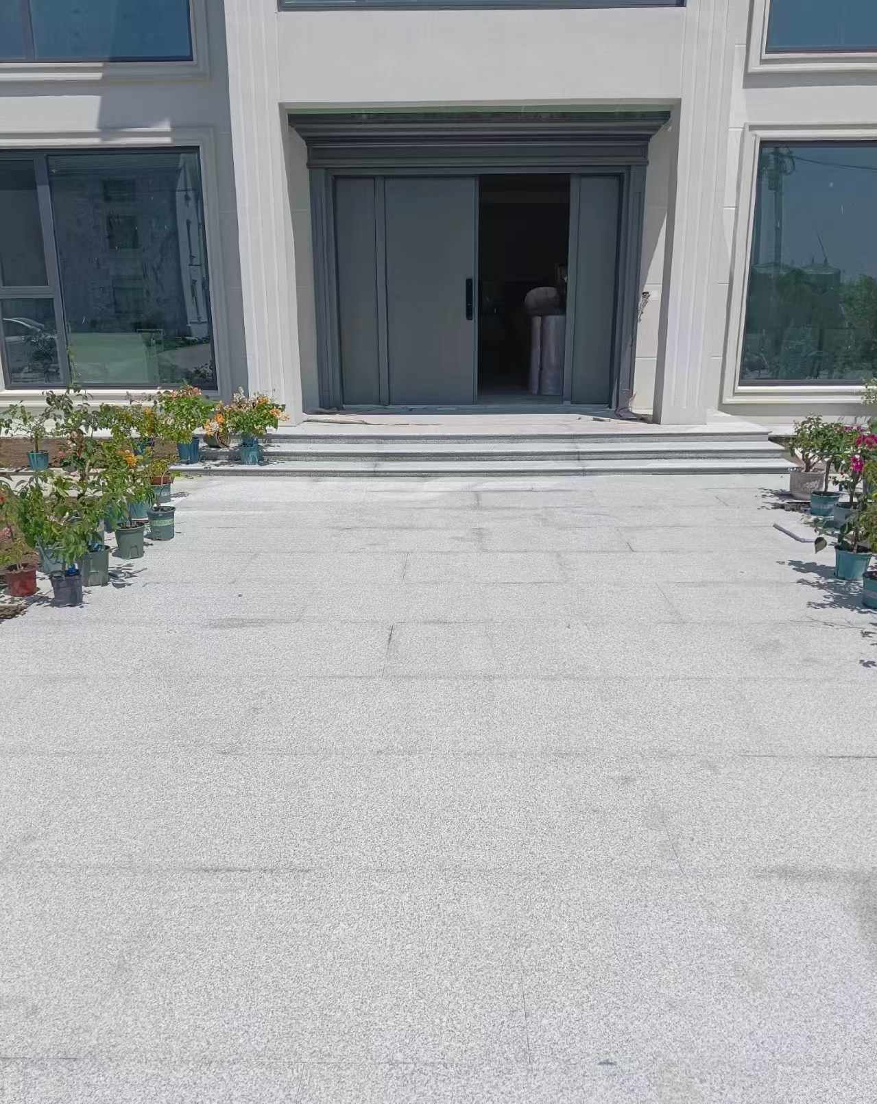 唐山 芝麻白花岗岩地铺石地面铺装