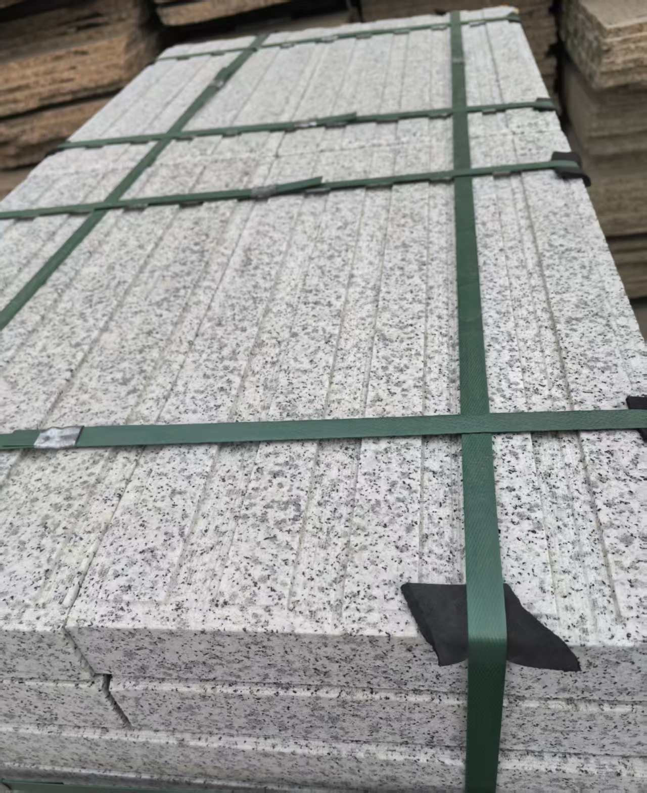 唐山 白麻花岗岩直行盲道石，盲条，地铺石