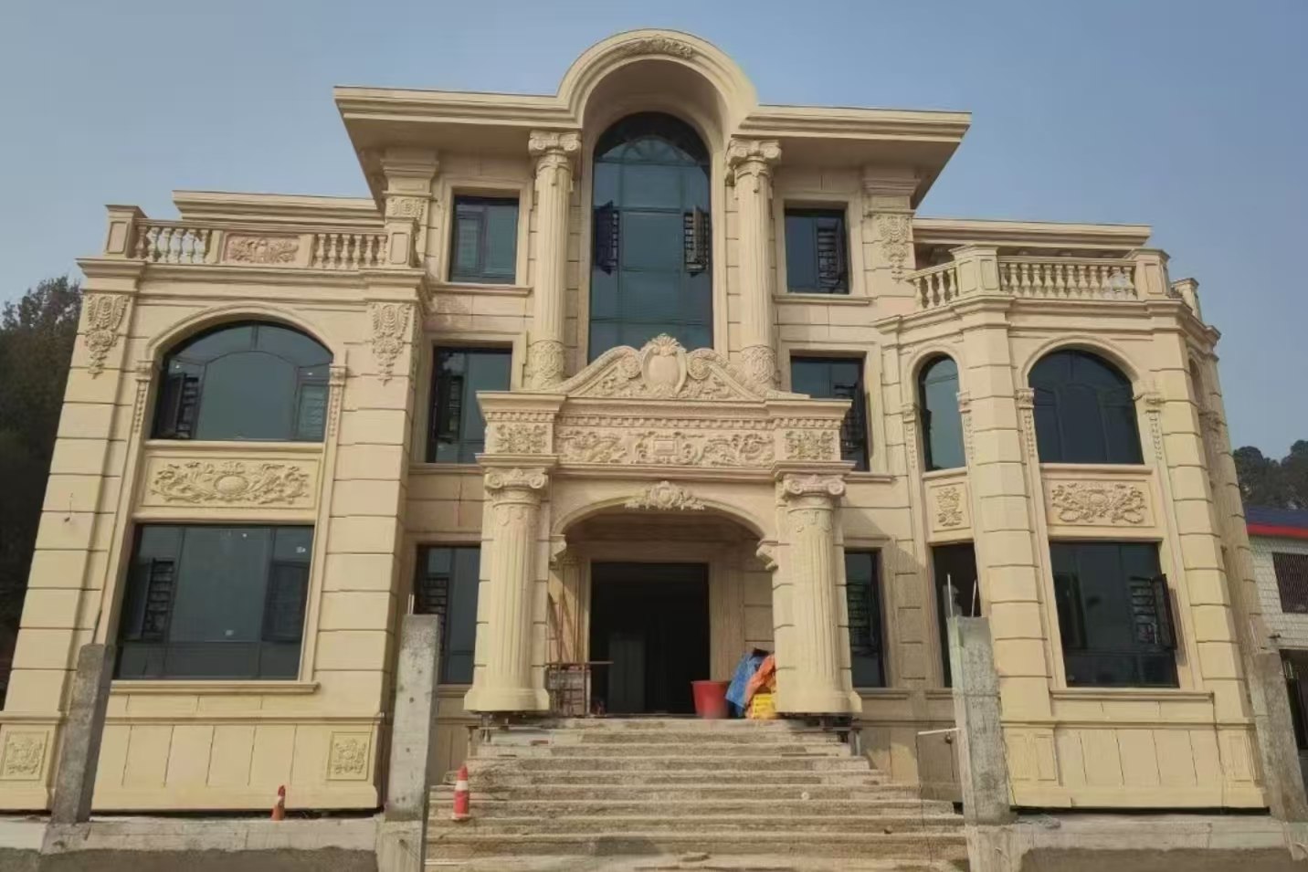 唐山 黄金麻花岗岩别墅外墙干挂