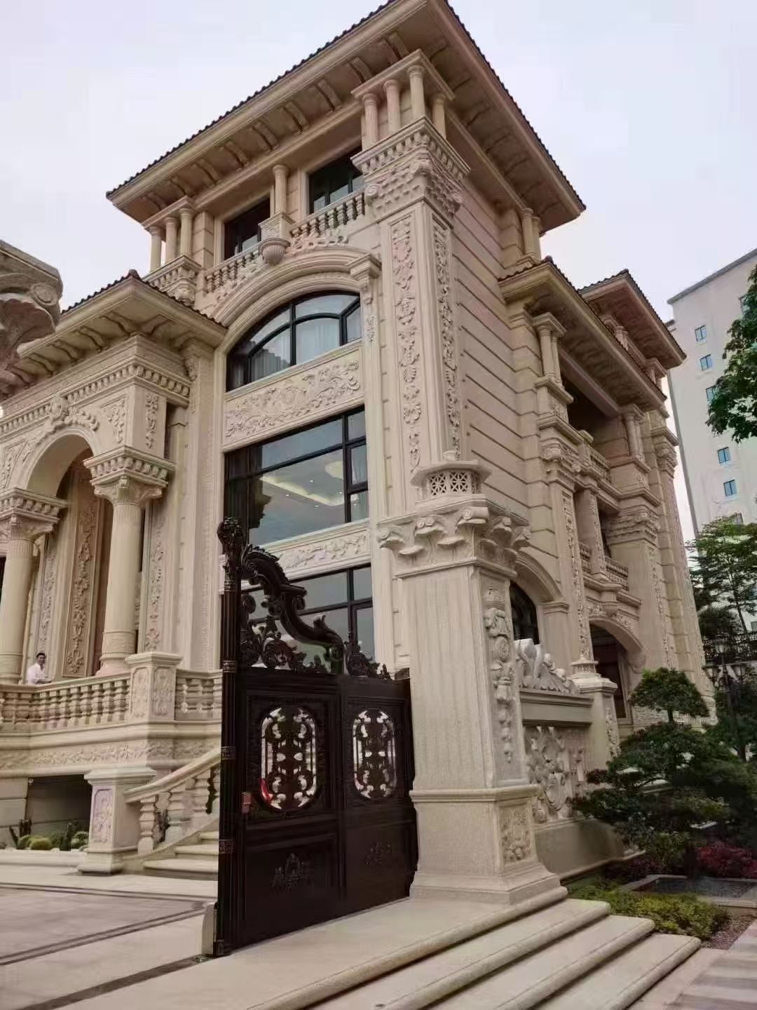 唐山 黄金麻花岗岩别墅外墙干挂效果展示